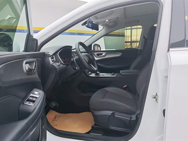 Фото 9 - Roewe RX5