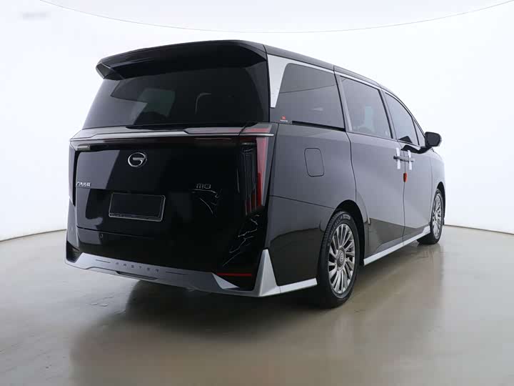 Фото 4 - GAC Trumpchi M8