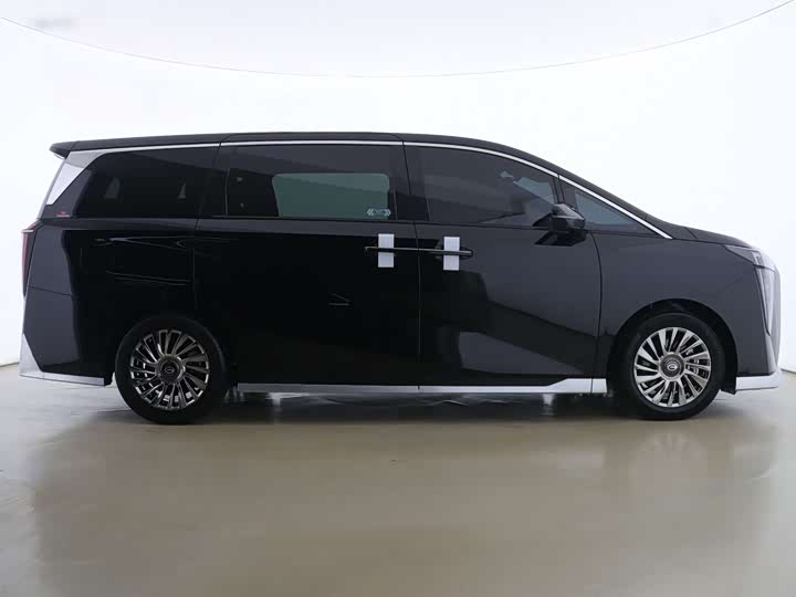 Фото 7 - GAC Trumpchi M8