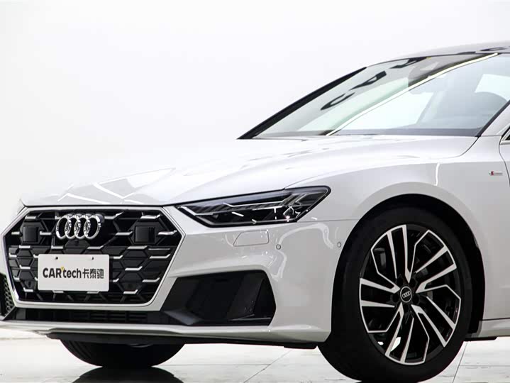 Фото 7 - Audi A7