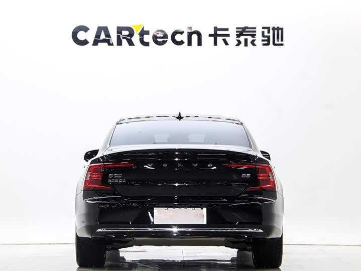 Фото 5 - Volvo S90