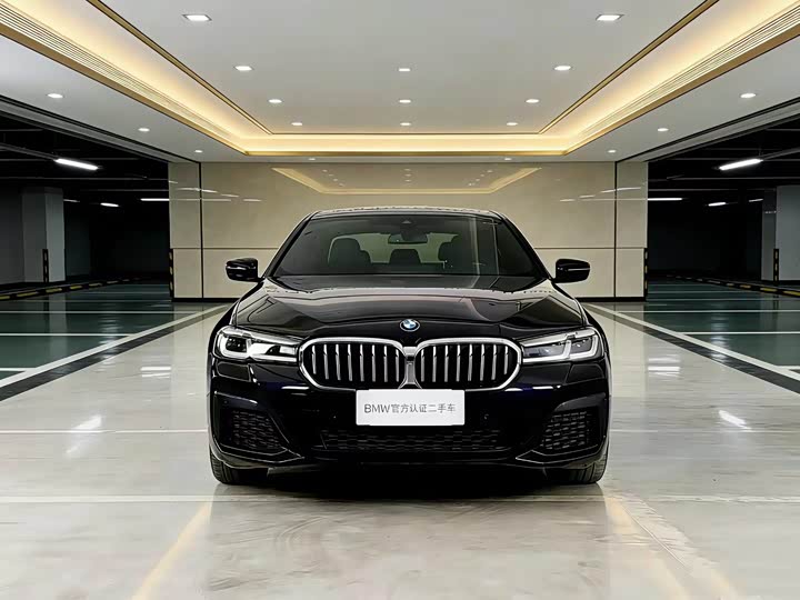 Фото 2 - BMW 5 Series