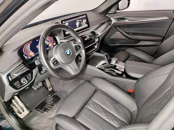 Фото 5 - BMW 5 Series