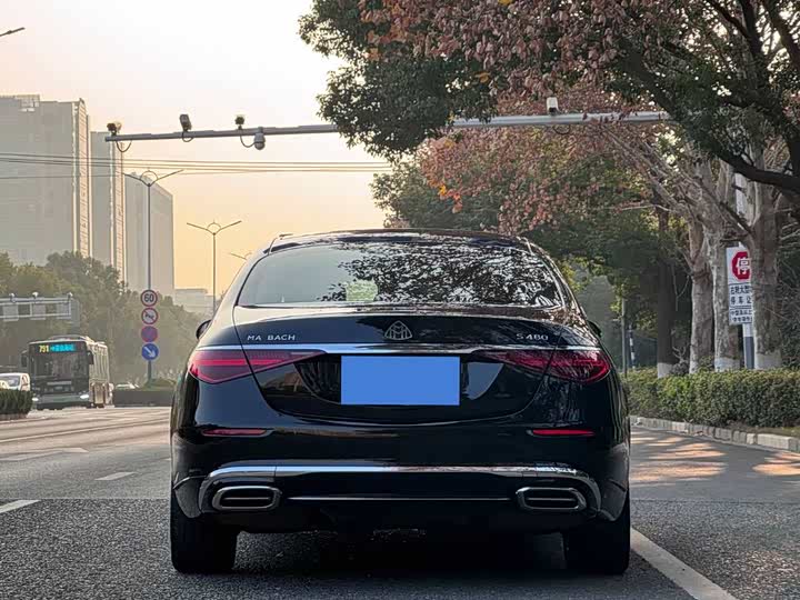 Фото 5 - Mercedes-Benz Maybach S-Class
