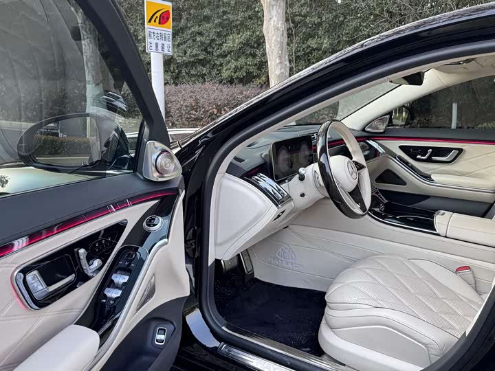 Фото 8 - Mercedes-Benz Maybach S-Class