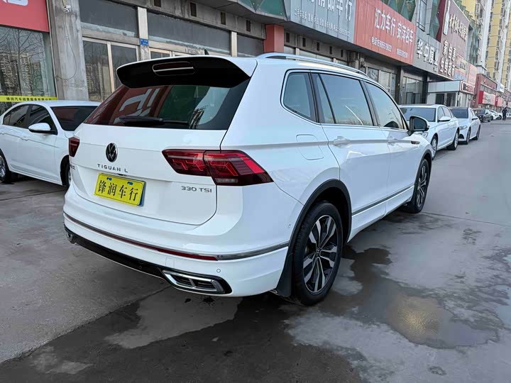 Фото 4 - Volkswagen Tiguan L Pro