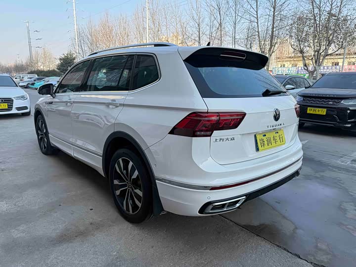 Фото 6 - Volkswagen Tiguan L Pro