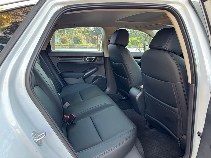 Фото 9 - Honda Civic