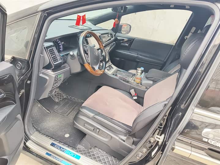 Фото 9 - Honda Elysion