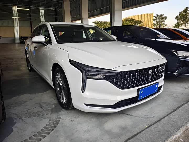 Фото 3 - Bestune B70