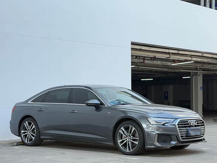 Фото 3 - Audi A6L