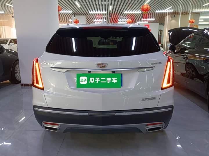 Фото 6 - Cadillac XT5