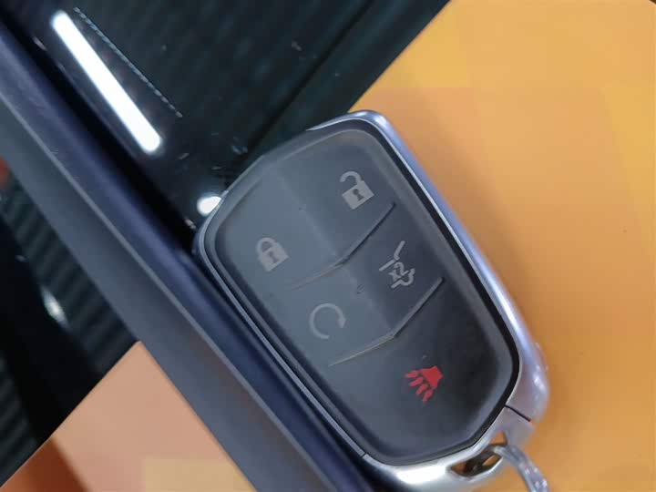 Фото 9 - Cadillac XT5