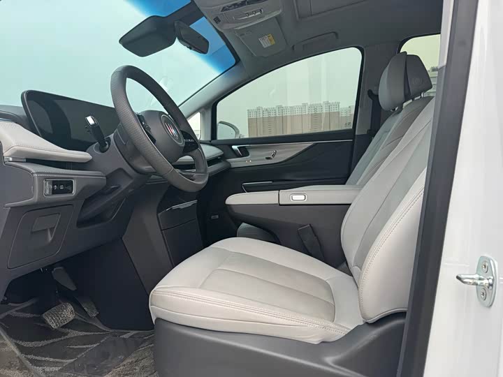 Фото 7 - Buick GL8 ES