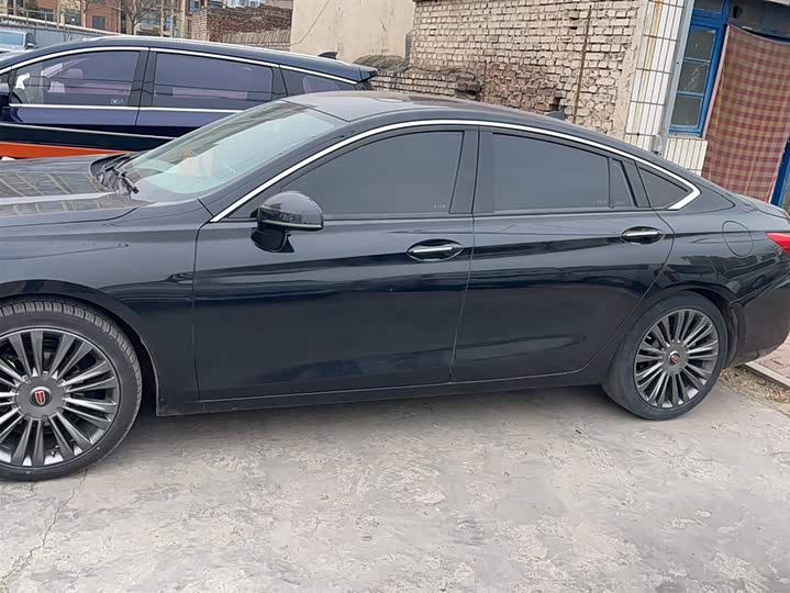 Фото 7 - Hongqi H5