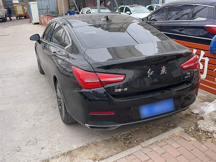 Фото 8 - Hongqi H5