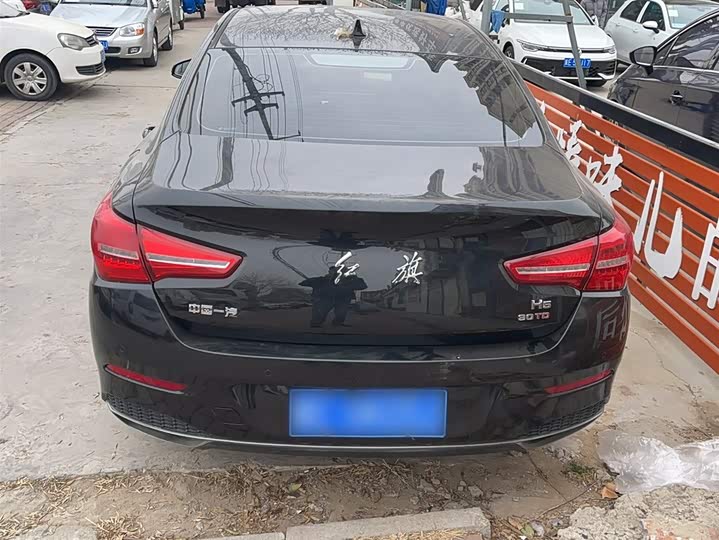 Фото 9 - Hongqi H5