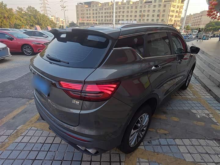 Фото 7 - Geely Coolray