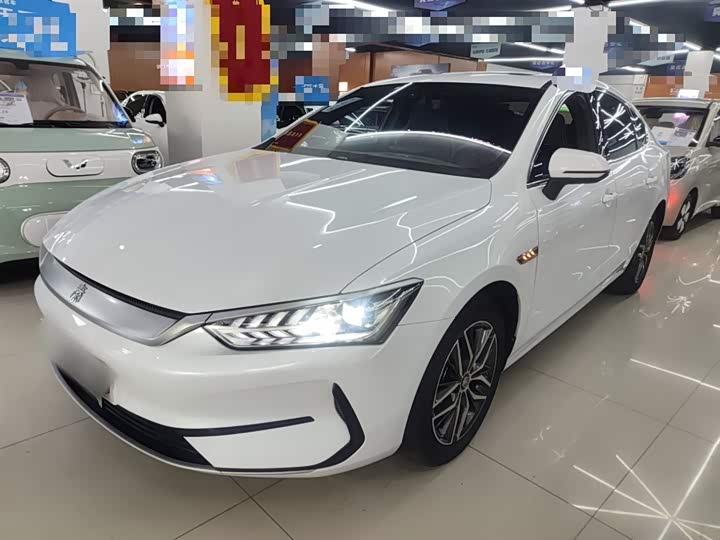 Фото 2 - BYD Qin Plus