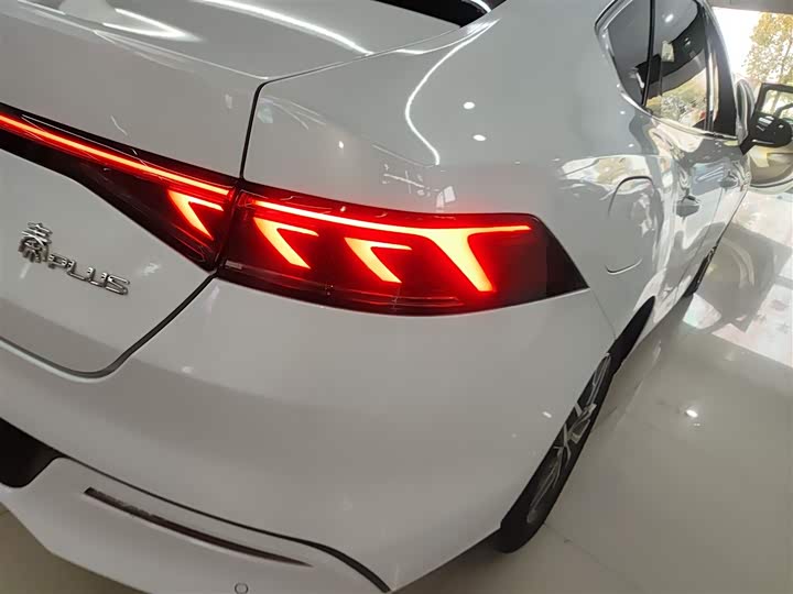 Фото 8 - BYD Qin Plus