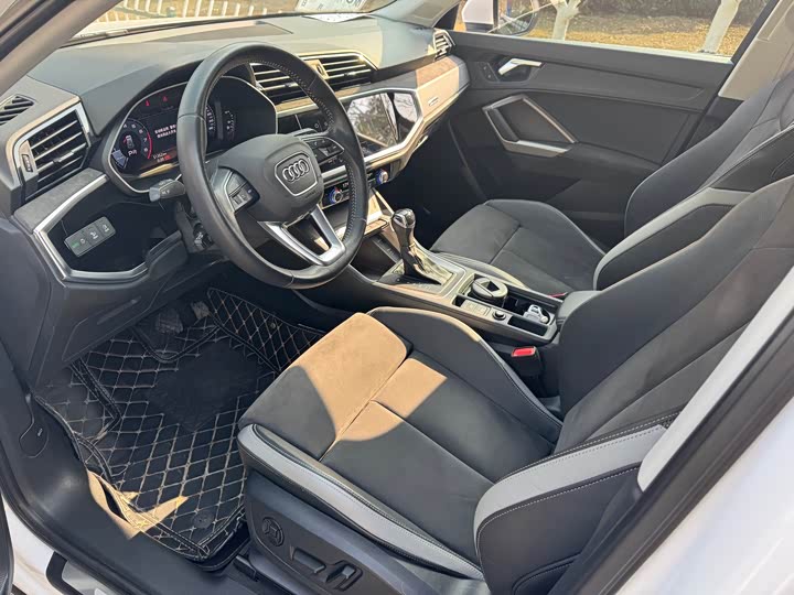 Фото 9 - Audi Q3