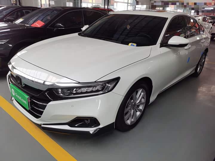 Фото 1 - Honda Accord