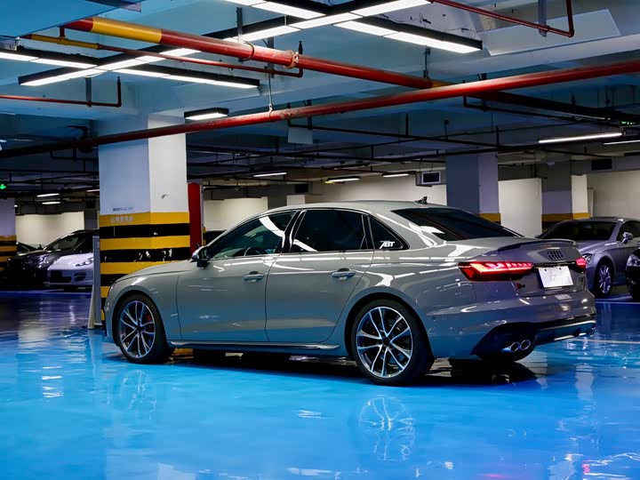 Фото 3 - Audi S4