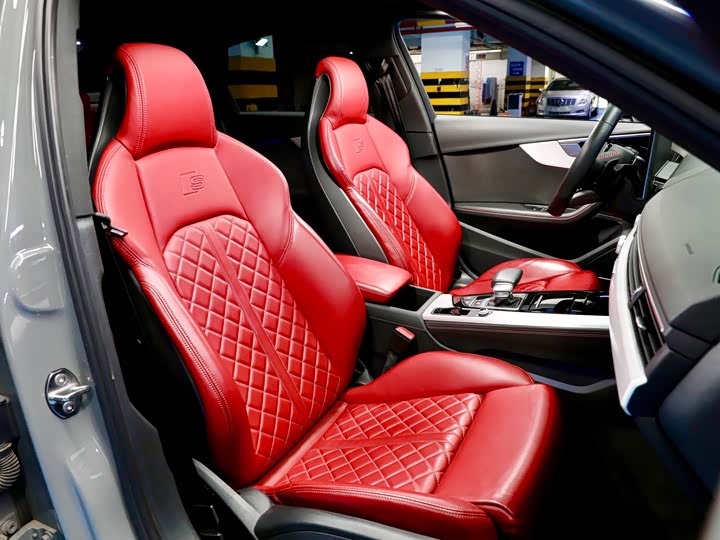 Фото 9 - Audi S4