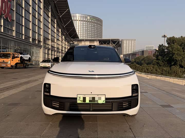 Фото 2 - LiXiang L9