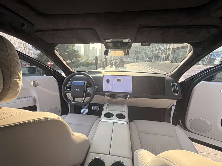 Фото 8 - LiXiang L9