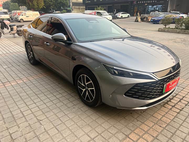 Фото 3 - BYD Qin L