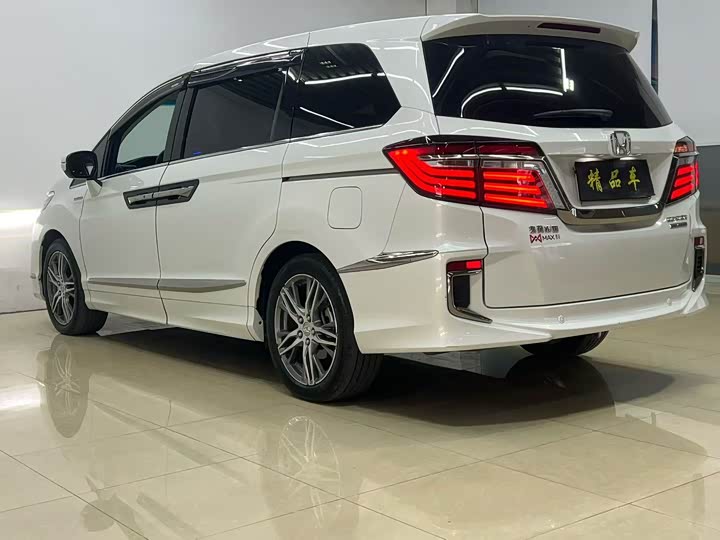 Фото 9 - Honda Elysion