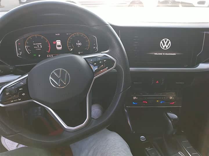 Фото 9 - Volkswagen Passat