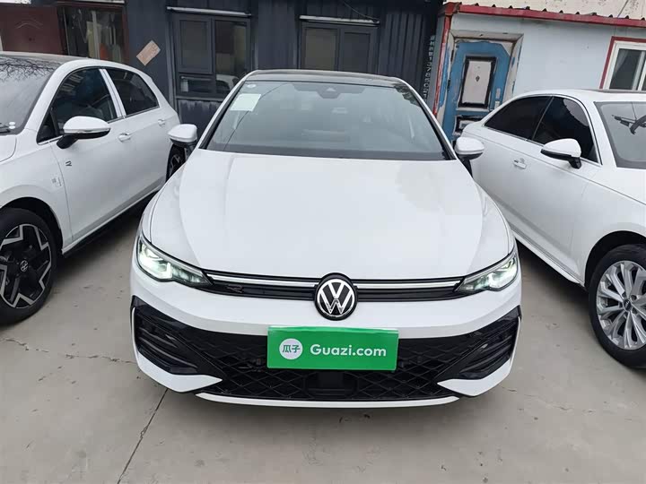 Фото 3 - Volkswagen Golf