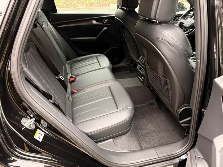 Фото 7 - Audi Q5L