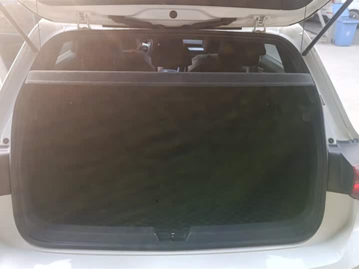 Фото 4 - Volkswagen Golf