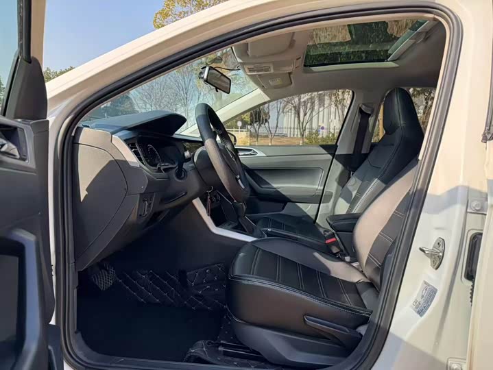 Фото 4 - Volkswagen Polo