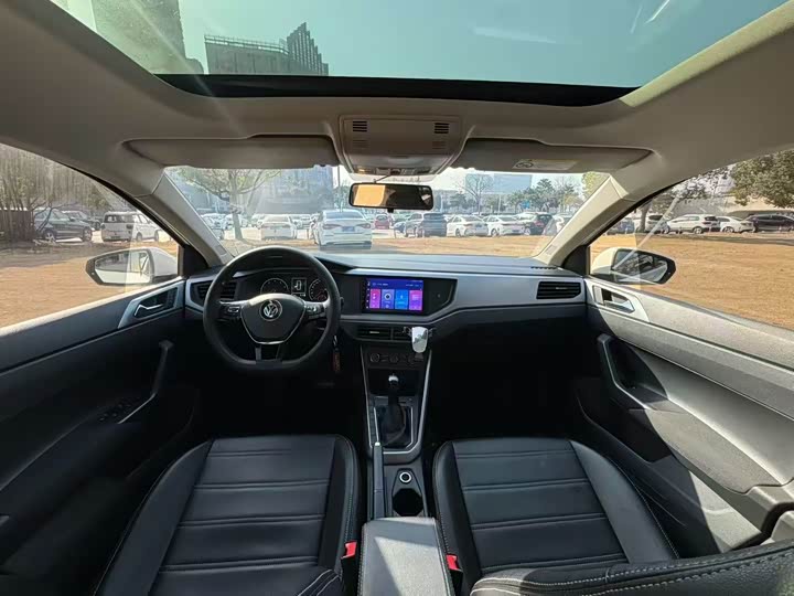 Фото 6 - Volkswagen Polo