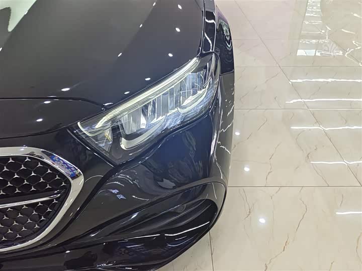 Фото 7 - Mercedes-Benz E-Class