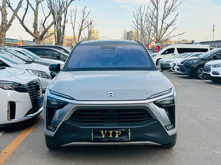 Фото 2 - Nio ES8