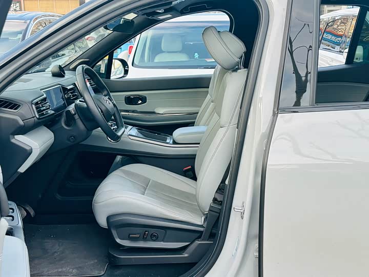 Фото 7 - Nio ES8