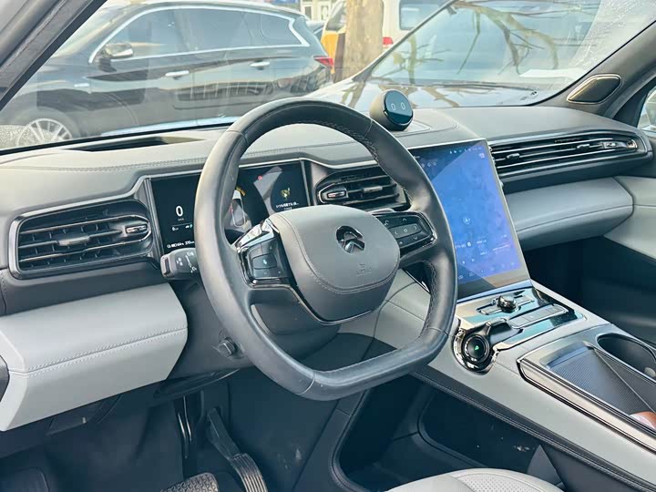 Фото 8 - Nio ES8