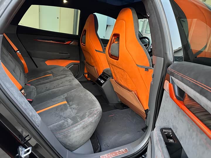 Фото 5 - Zeekr 001