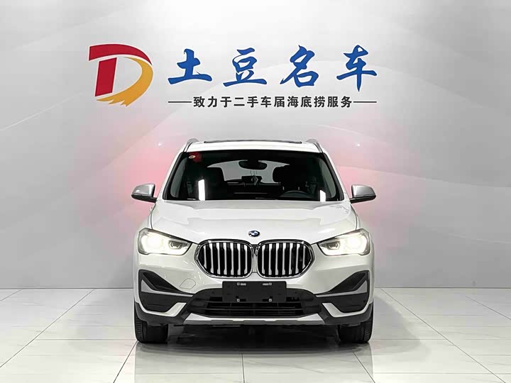 Фото 2 - BMW X1