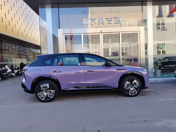 Фото 9 - Hongqi EHS7 (Tiangong 08)