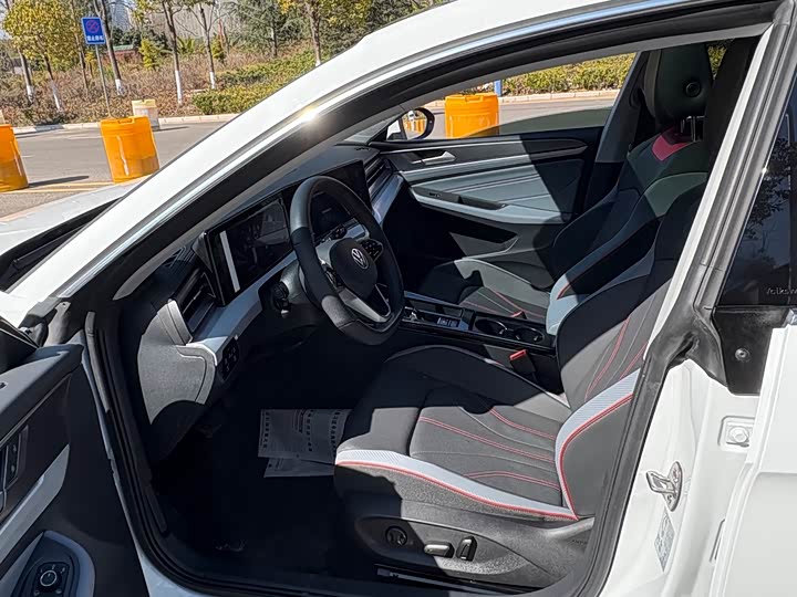 Фото 5 - Volkswagen Lamando L