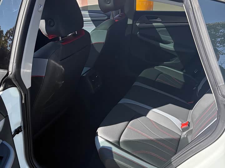 Фото 9 - Volkswagen Lamando L