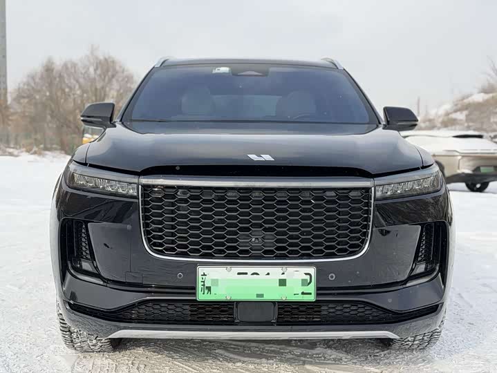 Фото 2 - LiXiang One