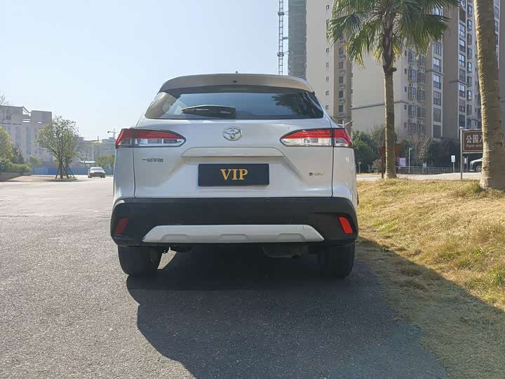 Фото 8 - Toyota Corolla Cross