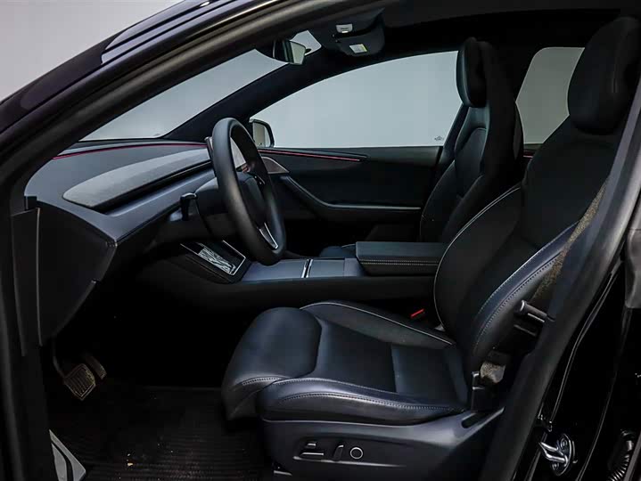 Фото 9 - Tesla Model Y